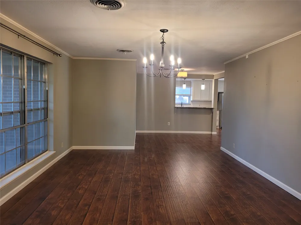 2840 HUBBARD Paris, TX 75460