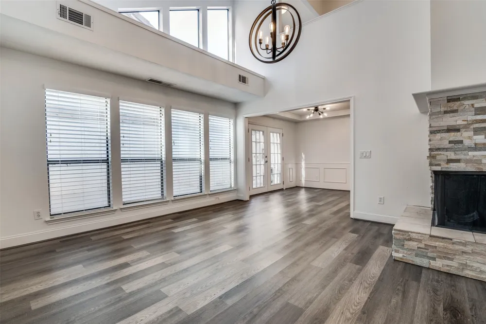 17018 Planters Row Addison, TX 75001