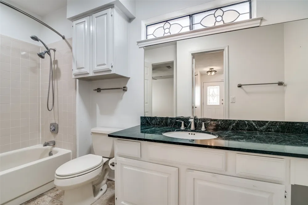 17018 Planters Row Addison, TX 75001