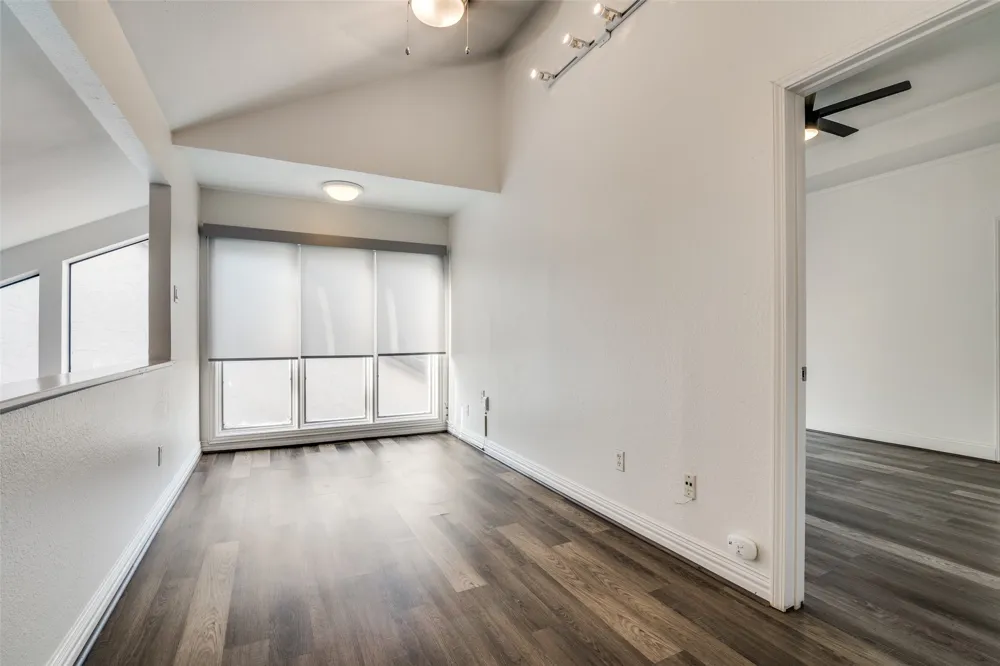 17018 Planters Row Addison, TX 75001