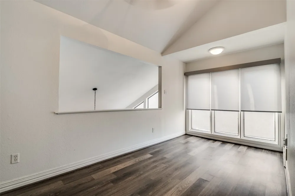 17018 Planters Row Addison, TX 75001