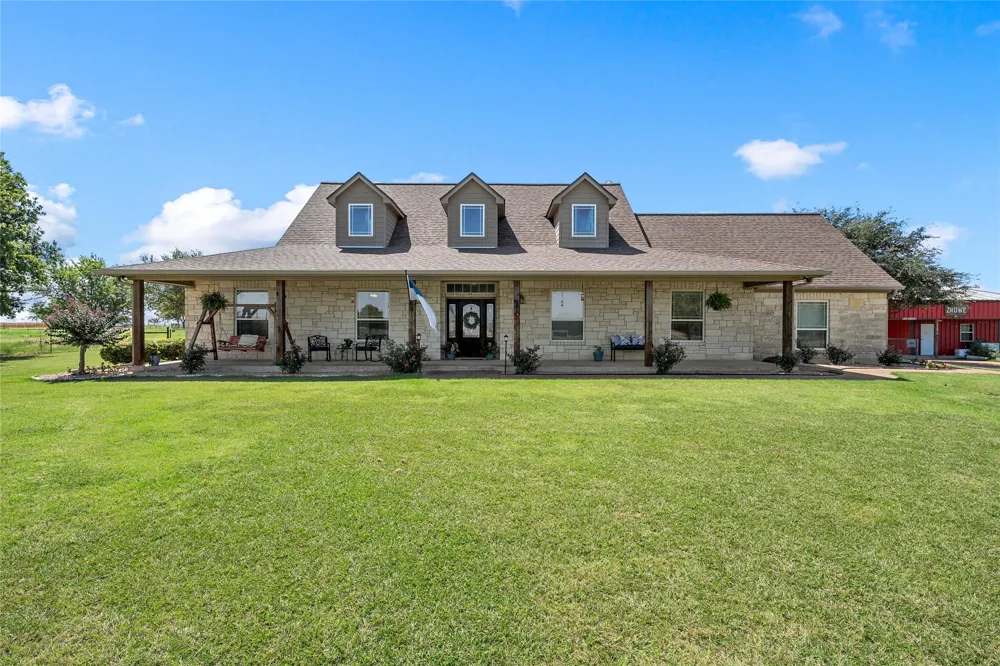 2765 Pleasant Run Road McGregor, TX 76657