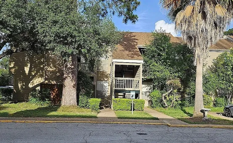 2100 Tanglewilde #167 Houston, TX 77063