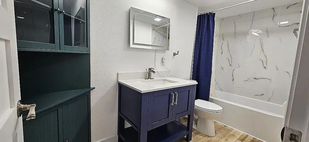 2100 Tanglewilde #167 Houston, TX 77063