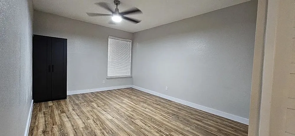 2100 Tanglewilde #167 Houston, TX 77063