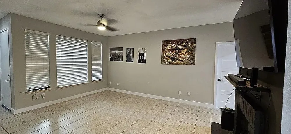2100 Tanglewilde #167 Houston, TX 77063