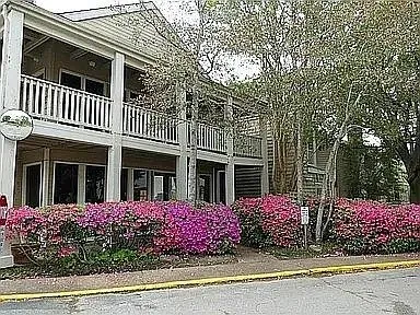 2100 Tanglewilde #167 Houston, TX 77063