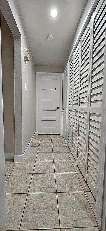 2100 Tanglewilde #167 Houston, TX 77063
