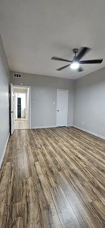 2100 Tanglewilde #167 Houston, TX 77063