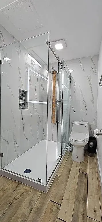 2100 Tanglewilde #167 Houston, TX 77063