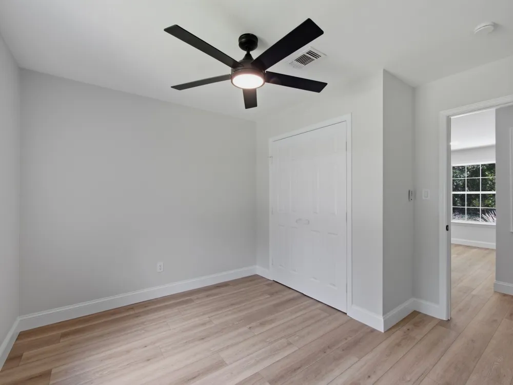 105 E Foggle Street Athens, TX 75751