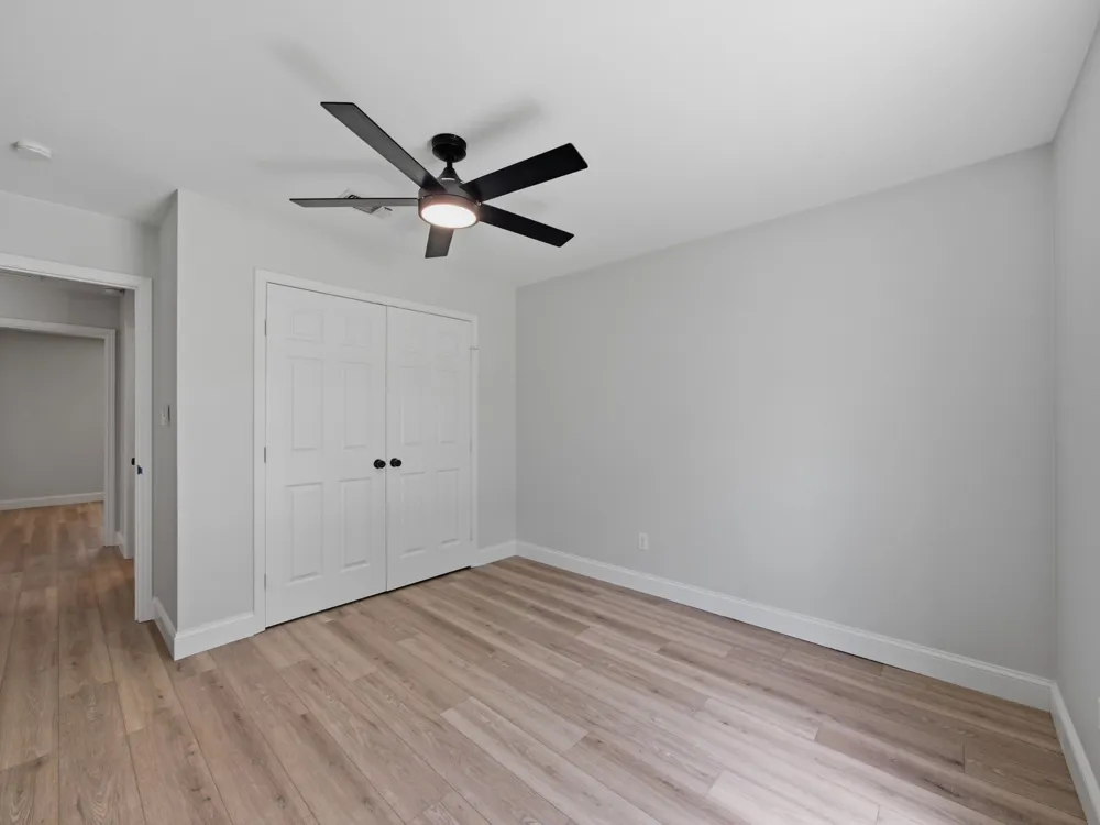 105 E Foggle Street Athens, TX 75751