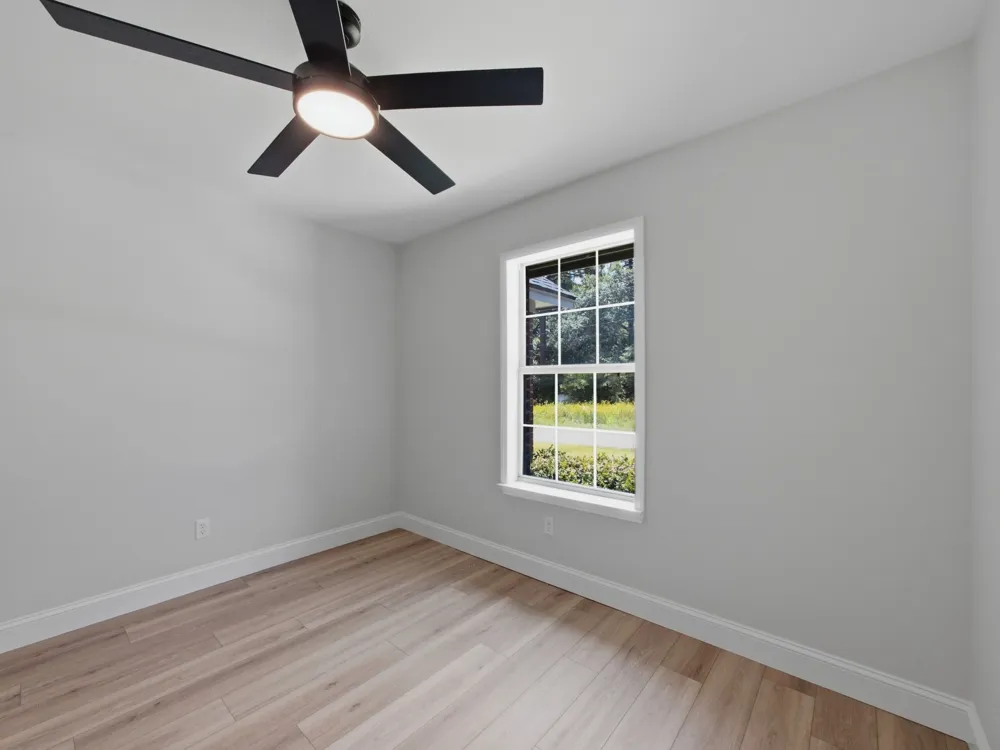 105 E Foggle Street Athens, TX 75751