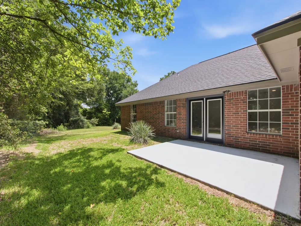 105 E Foggle Street Athens, TX 75751