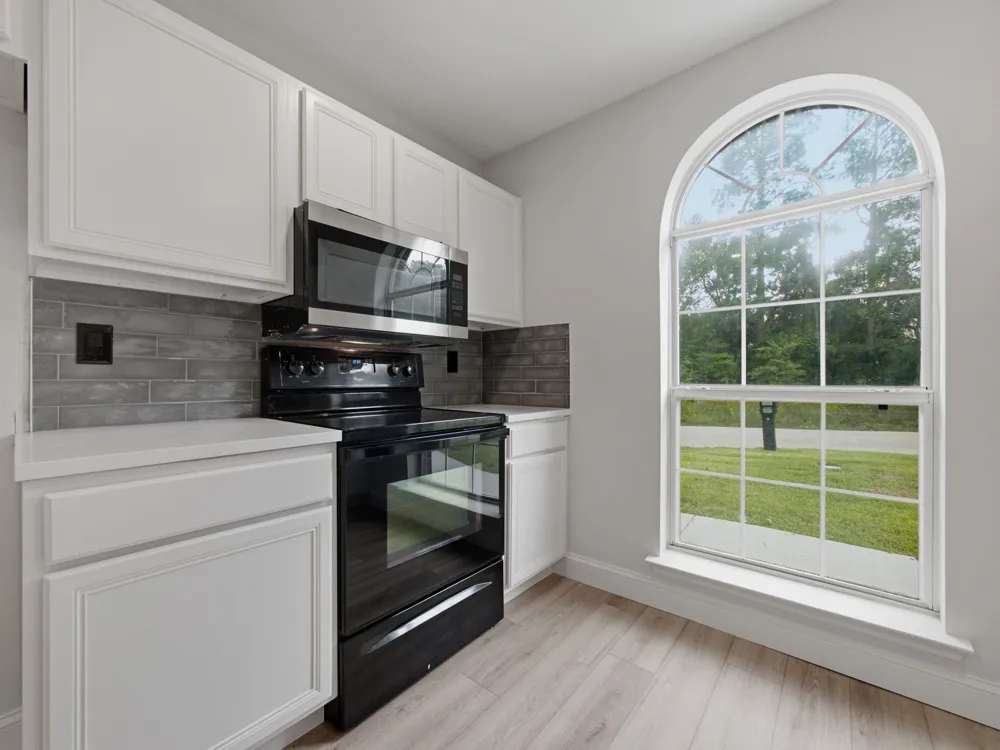 105 E Foggle Street Athens, TX 75751
