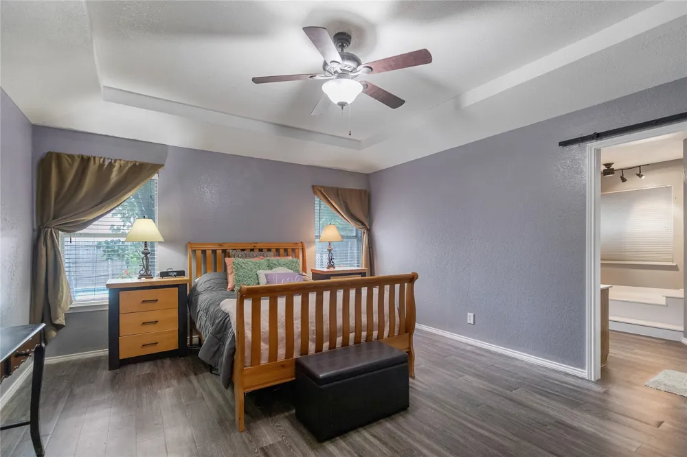 2108 Oakmeadow Place Bedford, TX 76021
