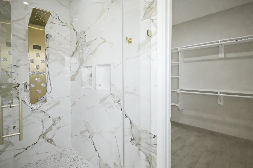 3964 County Road 200 Valley View, TX 76272