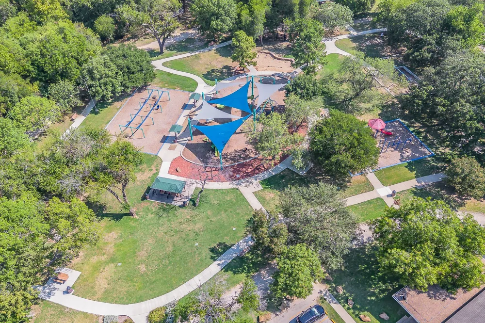 612 Bayless Drive Euless, TX 76040