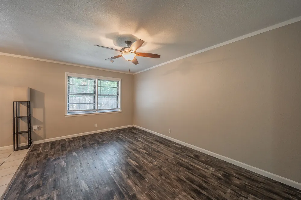 612 Bayless Drive Euless, TX 76040