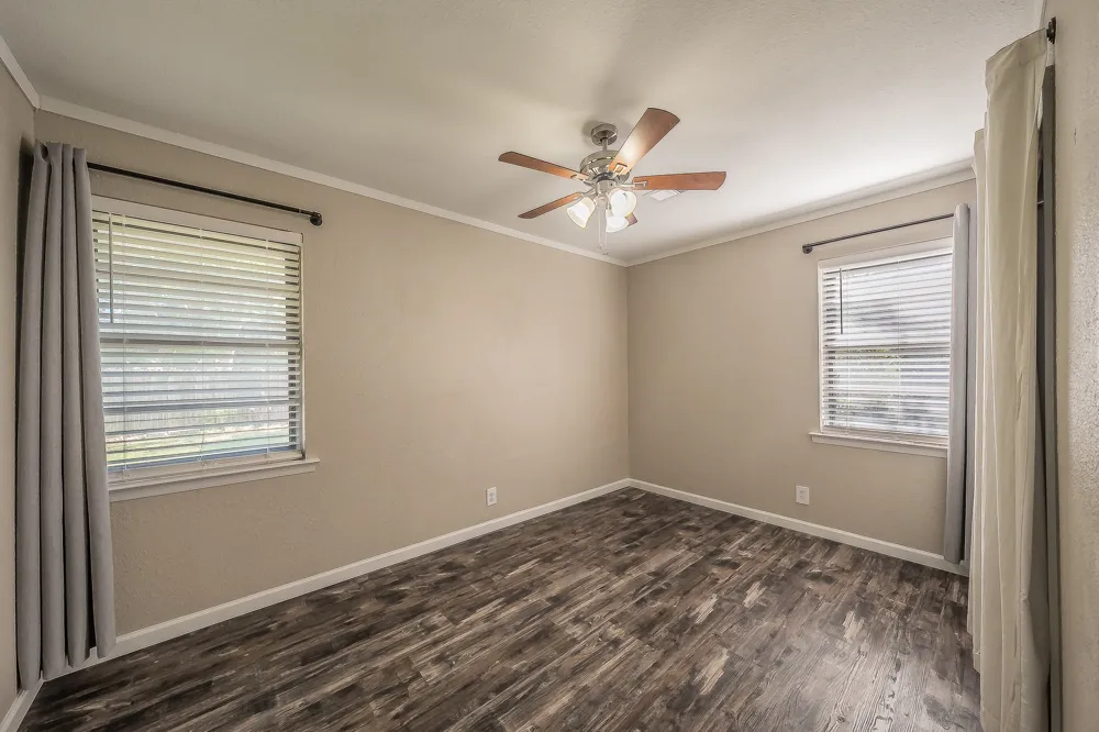 612 Bayless Drive Euless, TX 76040