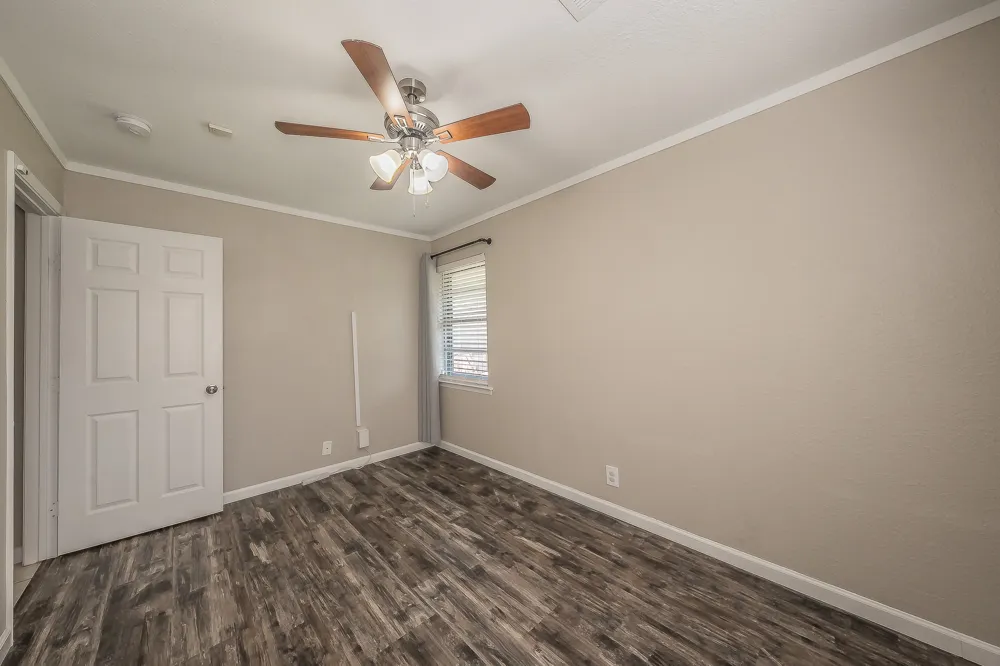 612 Bayless Drive Euless, TX 76040