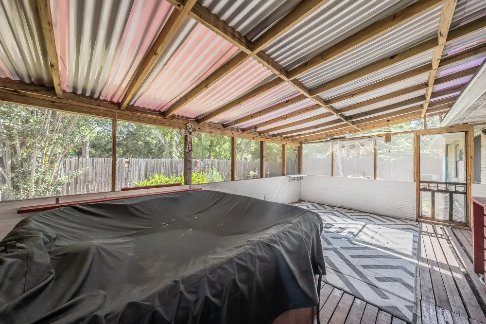 612 Bayless Drive Euless, TX 76040