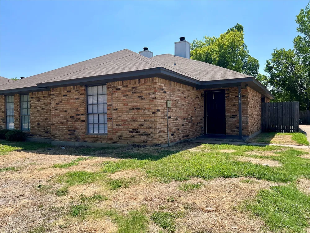 2408 Indigo Lane Arlington, TX 76015