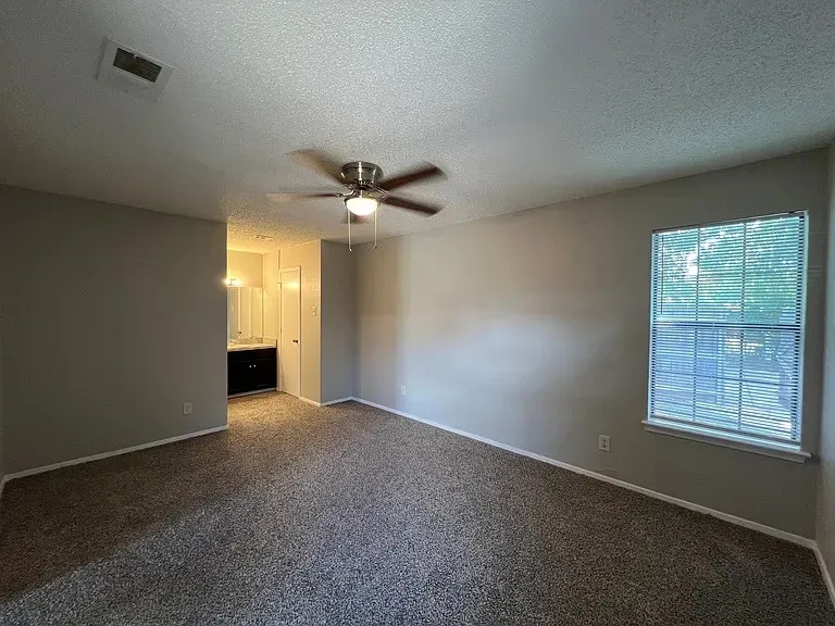 2408 Indigo Lane Arlington, TX 76015