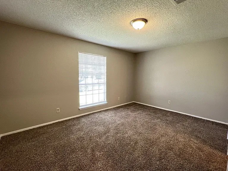 2408 Indigo Lane Arlington, TX 76015