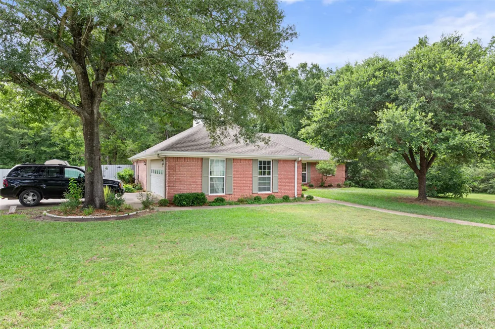 804 Canary Lane Fairfield, TX 75840