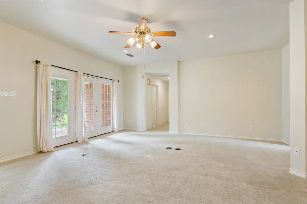804 Canary Lane Fairfield, TX 75840