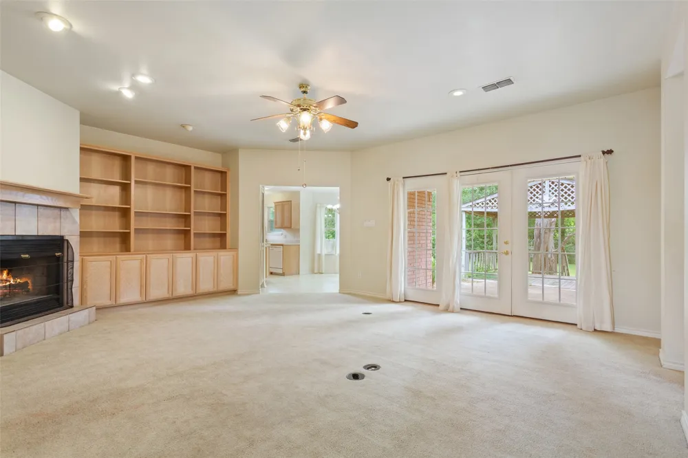 804 Canary Lane Fairfield, TX 75840