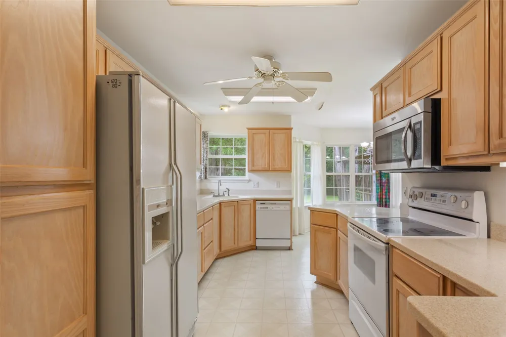804 Canary Lane Fairfield, TX 75840
