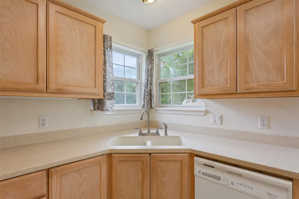 804 Canary Lane Fairfield, TX 75840