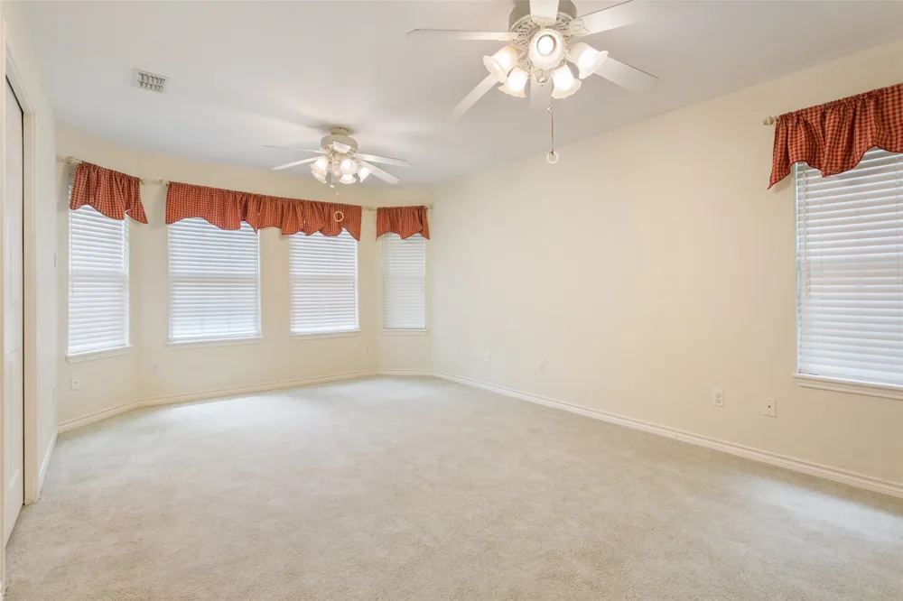 804 Canary Lane Fairfield, TX 75840