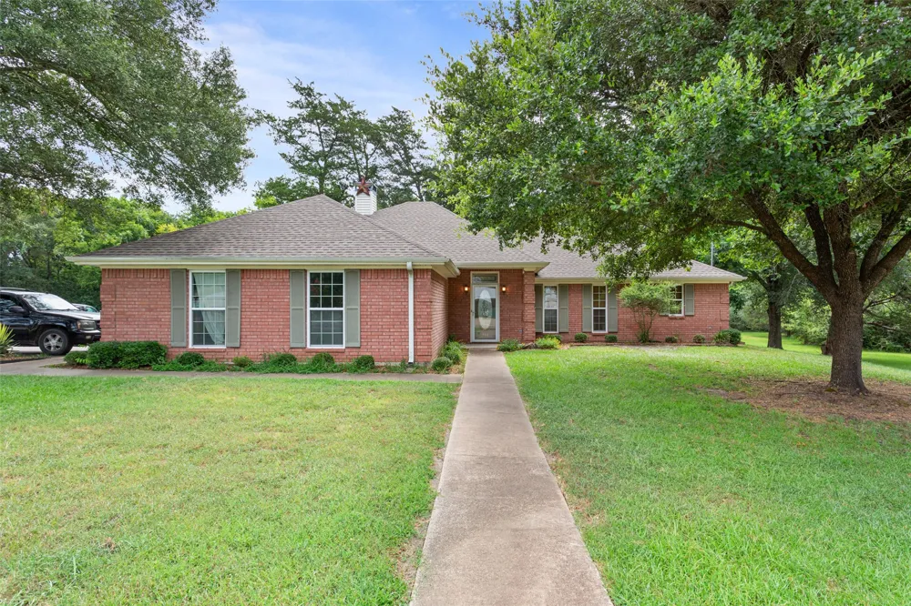 804 Canary Lane Fairfield, TX 75840