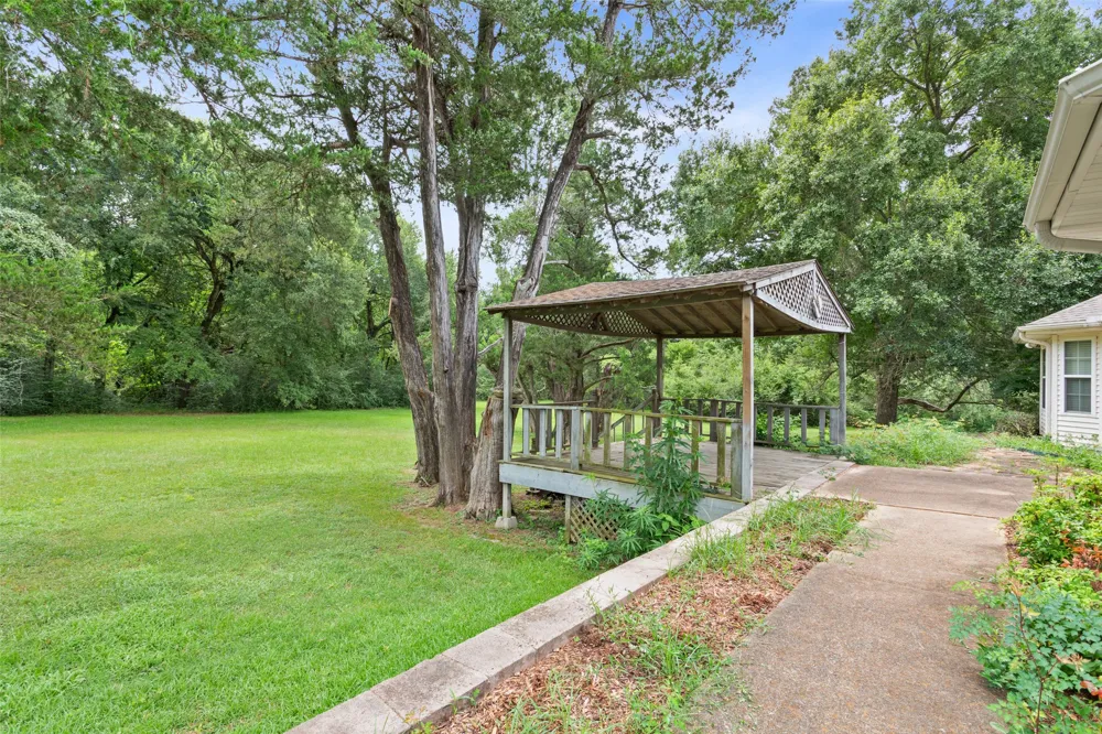 804 Canary Lane Fairfield, TX 75840