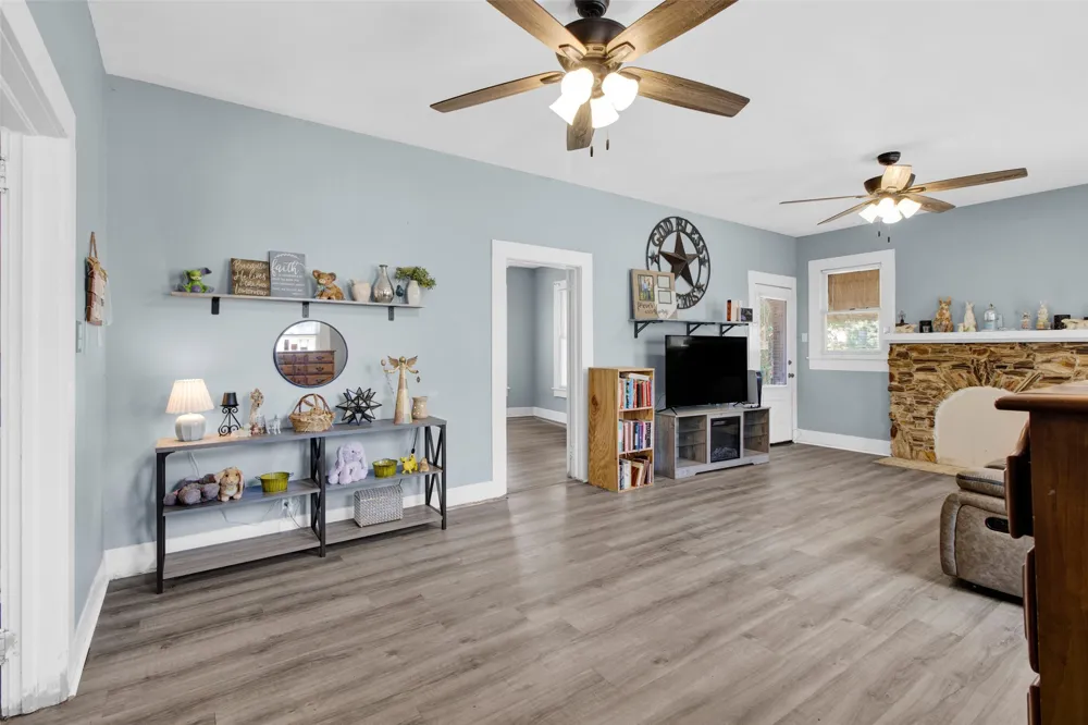 106 College Street Marshall, TX 75670