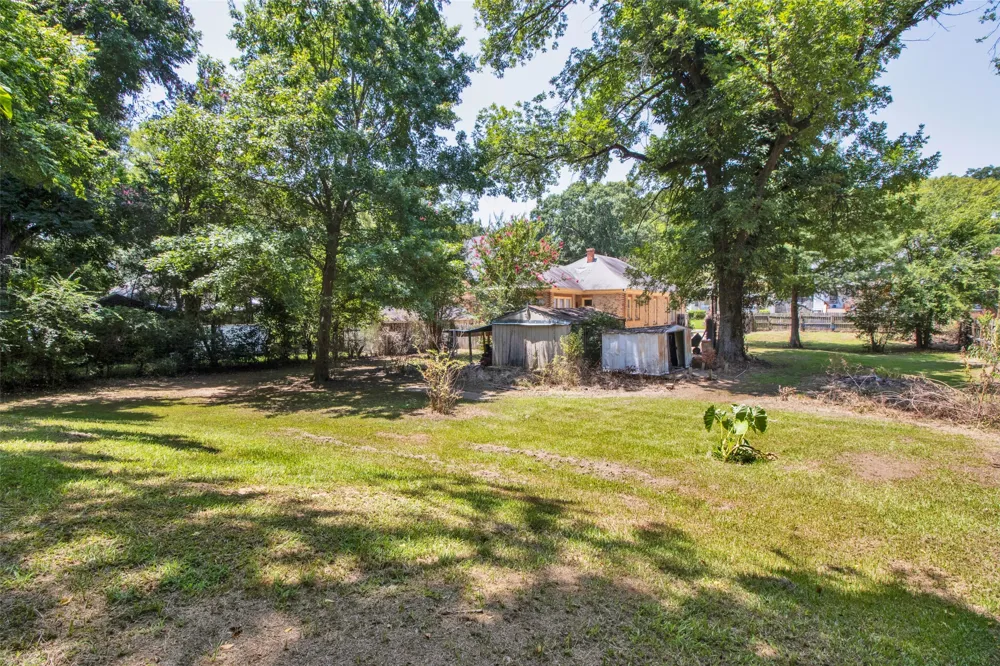 106 College Street Marshall, TX 75670