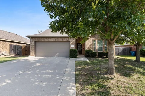 502 Fountain View Lane