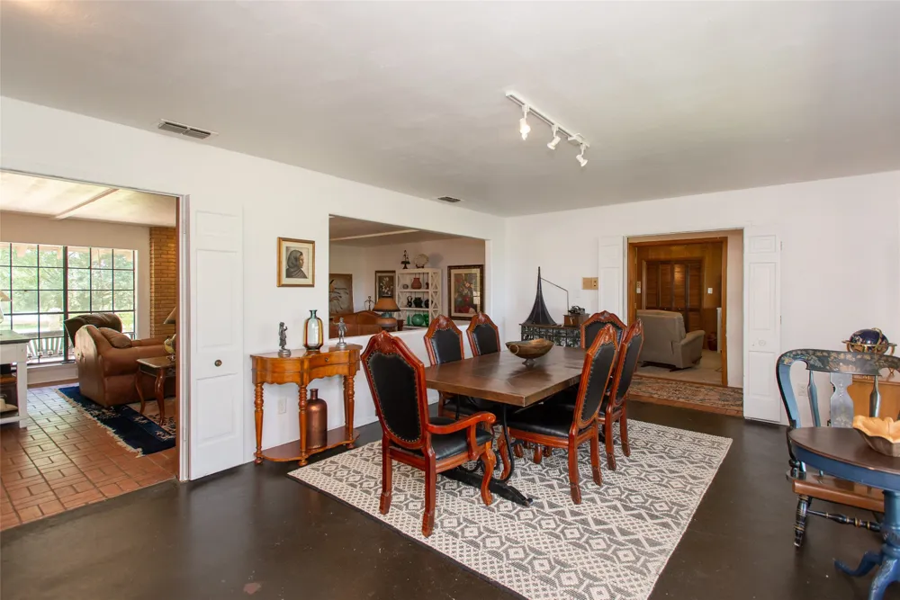 7470 FM 317 Athens, TX 75752