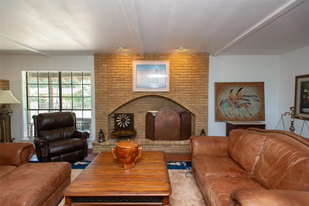 7470 FM 317 Athens, TX 75752