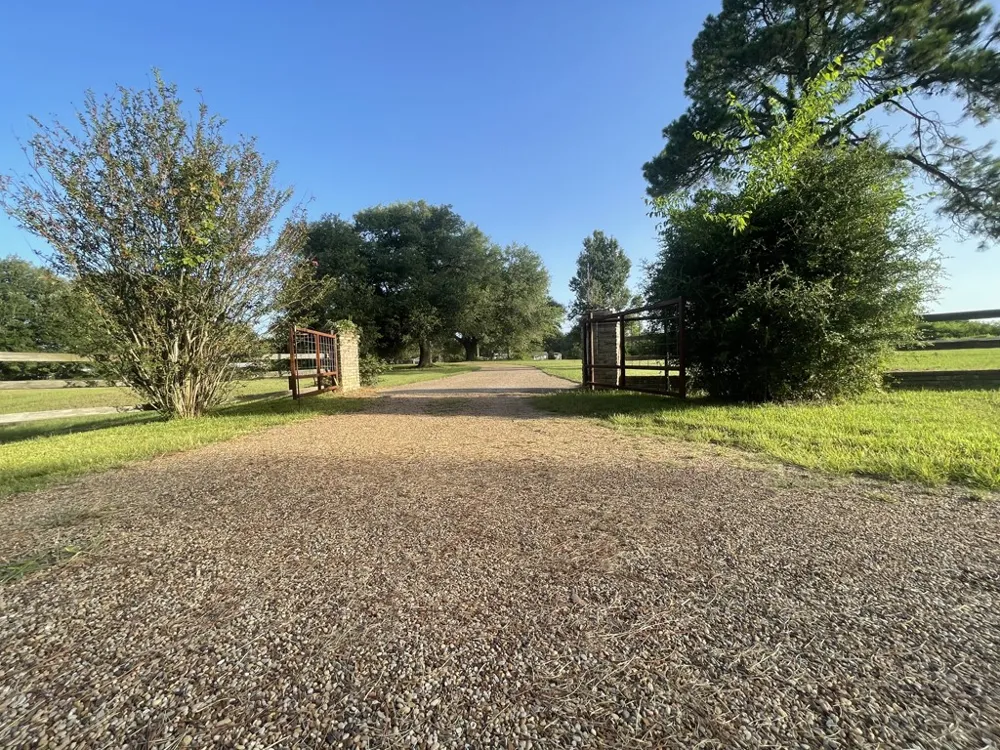 7470 FM 317 Athens, TX 75752
