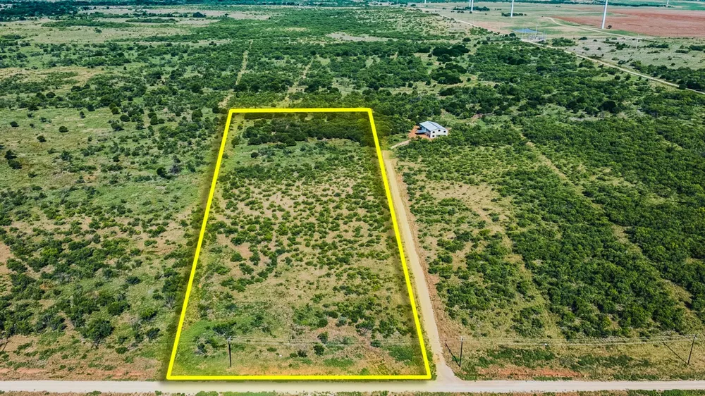 372 Buffalo Crest Trail Henrietta, TX 77575