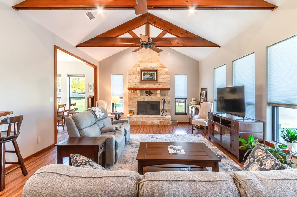 800 Quarter Horse Circle Kingsland, TX 78639