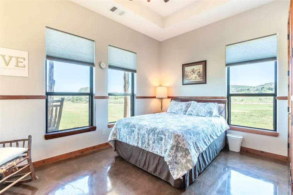 800 Quarter Horse Circle Kingsland, TX 78639