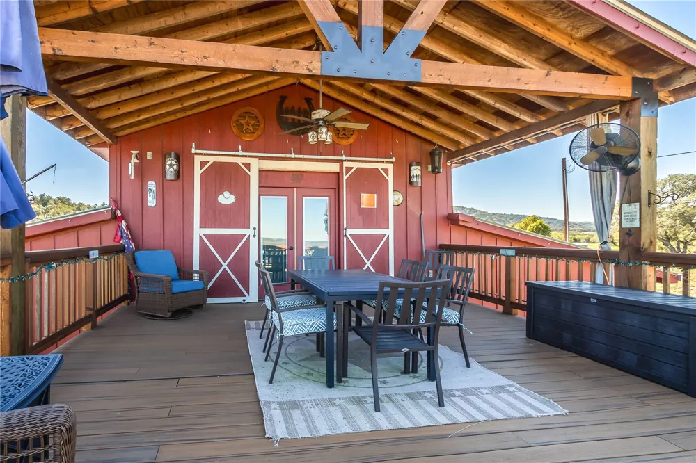 800 Quarter Horse Circle Kingsland, TX 78639