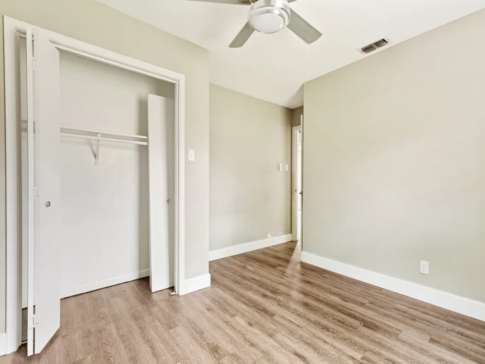 325 Walnut Avenue Azle, TX 76020