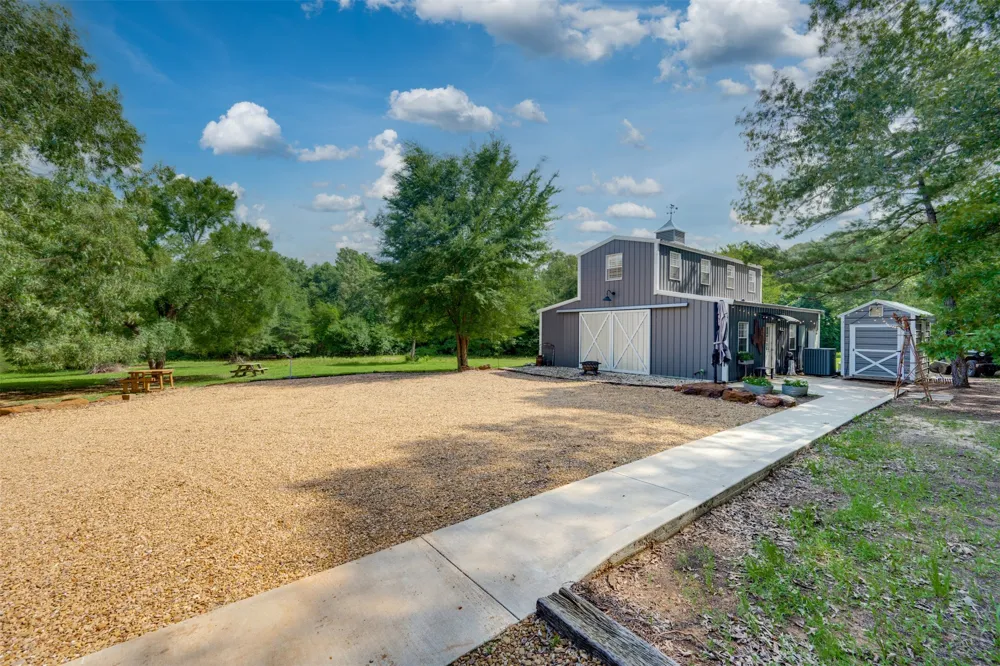 5109 FM 860 Montalba, TX 75853