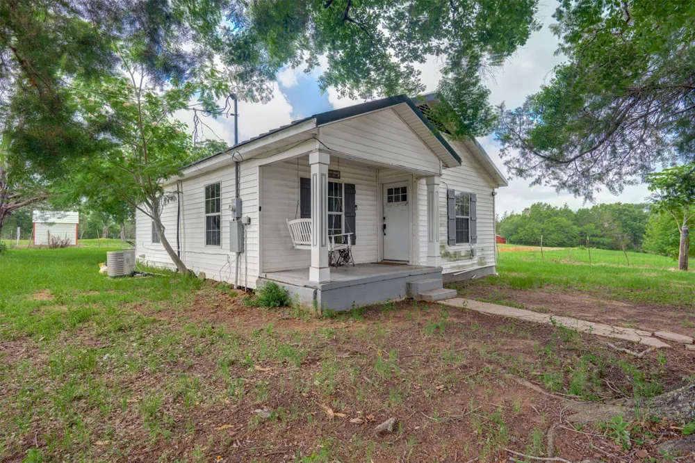 5109 FM 860 Montalba, TX 75853